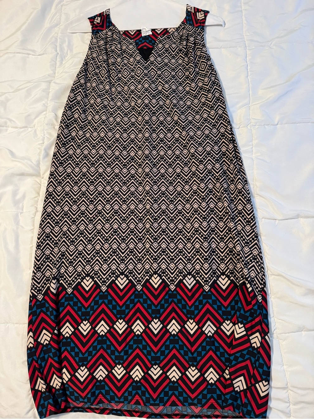 Sleeveless Geometric Print sheath dress